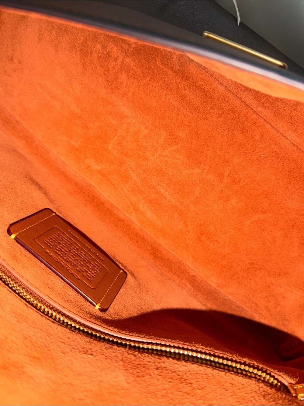 Coach Chelsea Shoulder Bag 36 in Maple - Picture 10 of 10